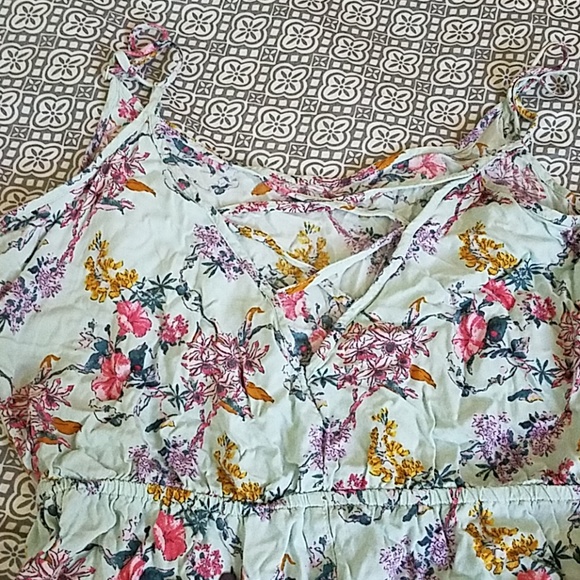 Romper - Picture 2 of 3